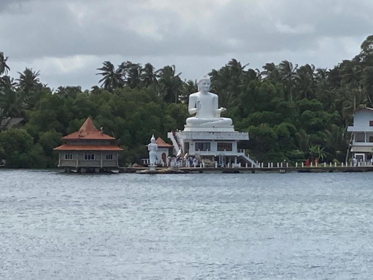 Channa Villa & Tours Bentota Eksteriør billede
