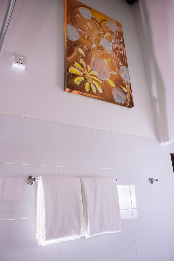 Channa Villa & Tours Bentota Eksteriør billede